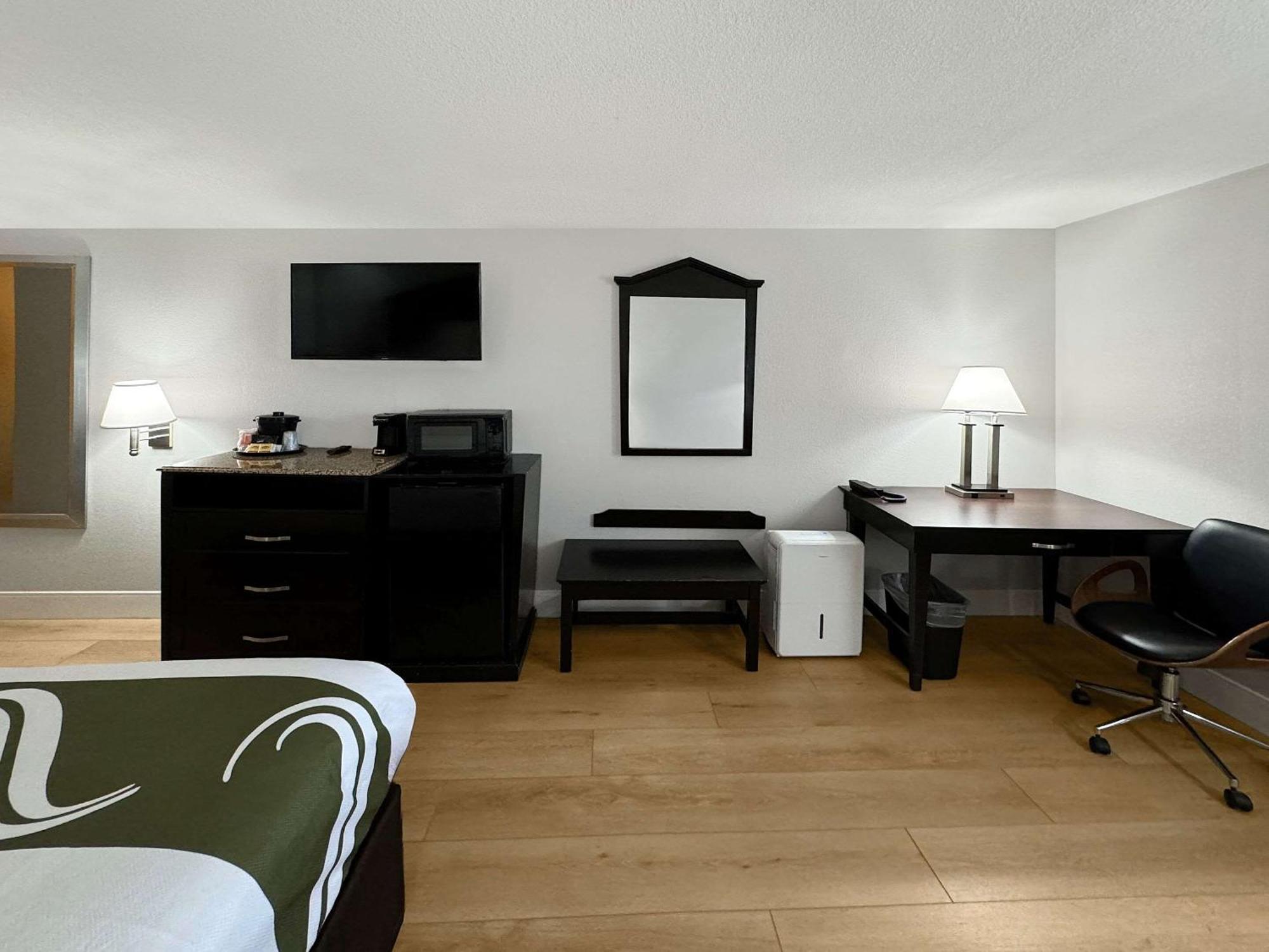 Quality Wayne Hotel