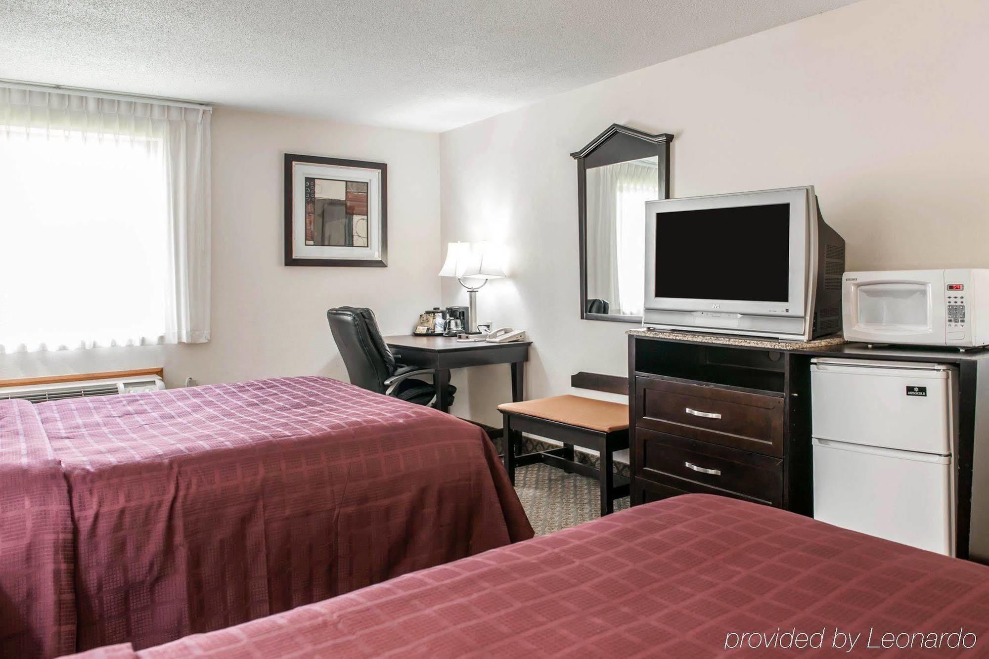 Hotel Quality Wayne 2*